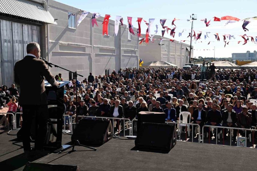 Manavgat Belediyesi Fen İşleri Şantiyesi’ni Lara Konseriyle Açtı