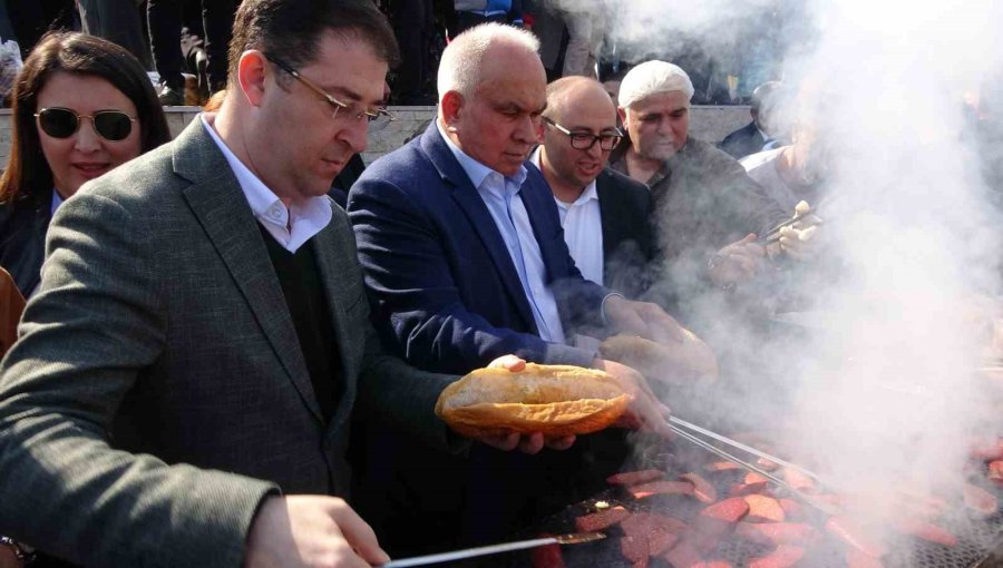 Sahil Kenarında Kar Keyfi