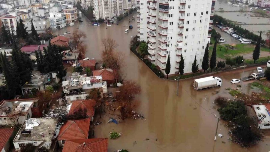 Antalya’da Hayat Felç Oldu