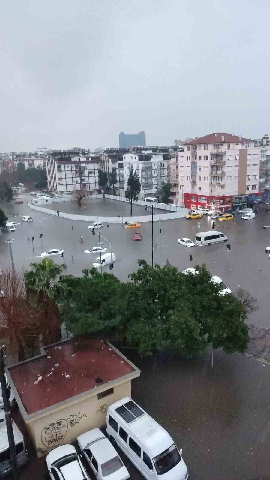 Turuncu Kod Uyarısının Verildiği Antalya Felakete Uyandı