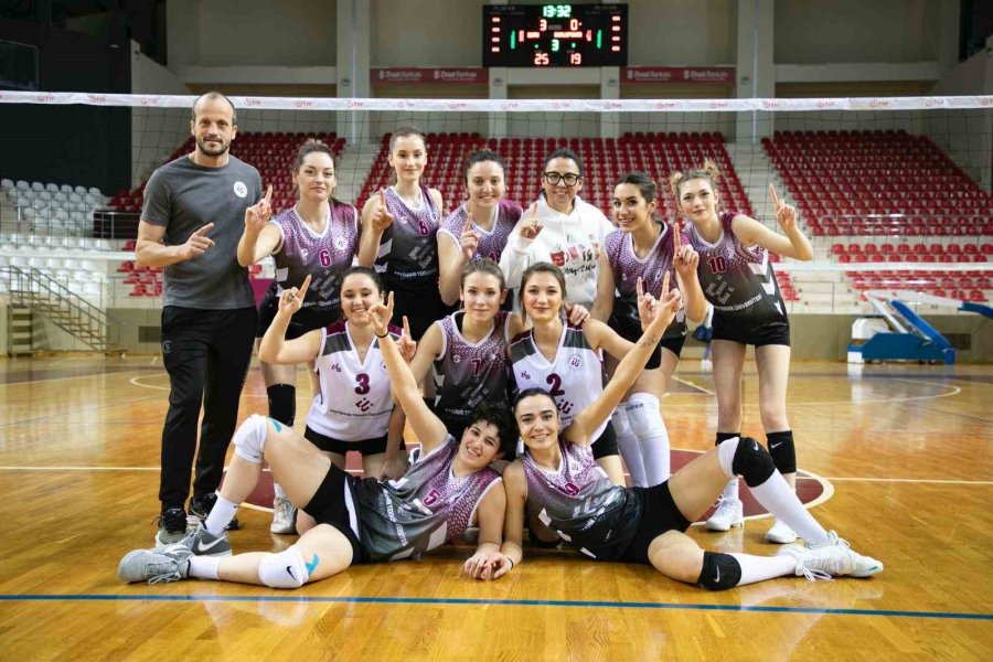 Estü Erkek Ve Kadın Voleybol Takımları Üniversitelerarası Voleybol Süper Ligi Yükselme Gruplarına Katılacak