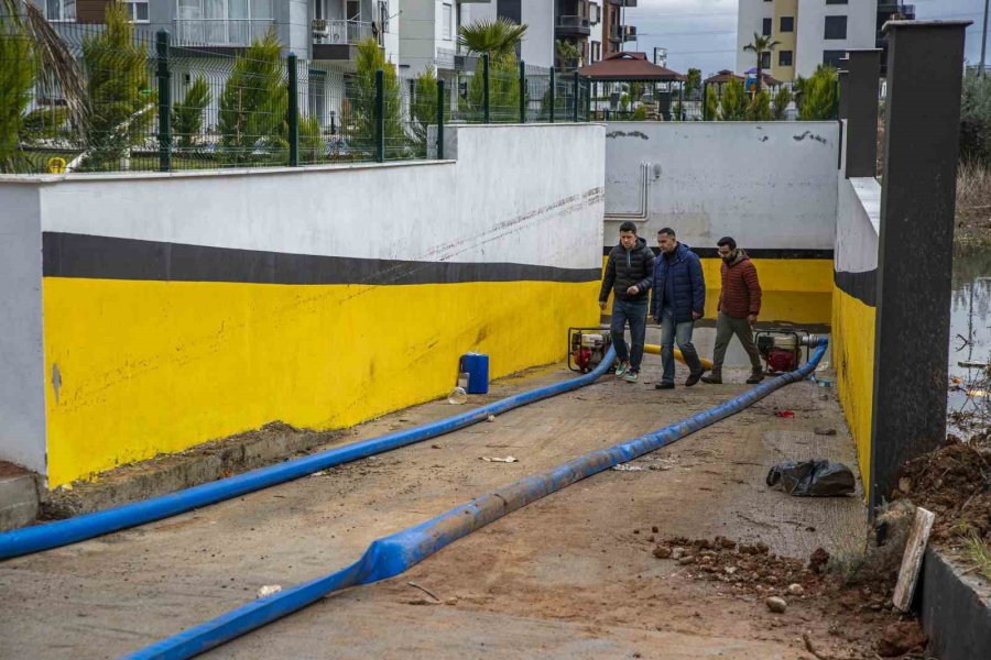 Su Dolu Otoparka İnen Vatandaş Gördüğü Manzaraya İnanamadı