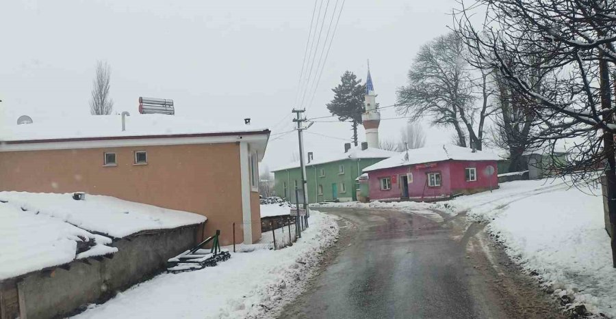 Eskişehir’in Yüksek Kesimleri Beyaza Büründü