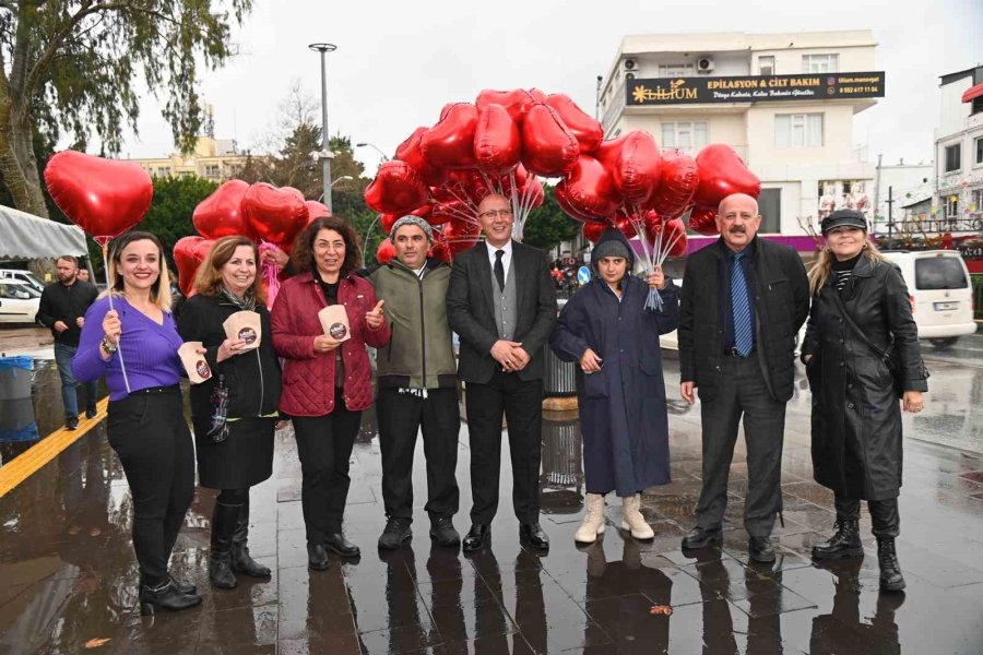 Manavgat Belediyesi’nden Sevgililer Günü Jesti