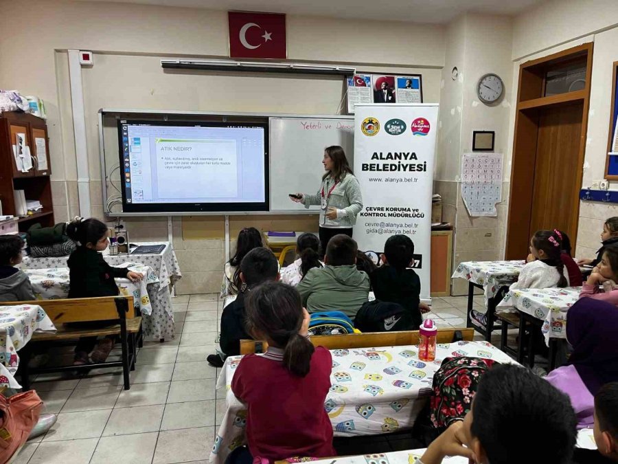 Alanya’da Eko Okullarda Atıksız Yaşam Ve Atıkların Geri Kazanımı Eğitimi Düzenleniyor