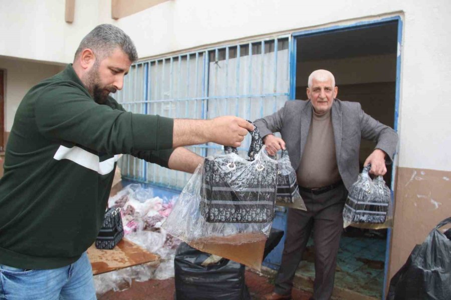 Sel Felaketinden 8 Gün Önce Kiraladığı Depoda 1,5 Milyonu Çöp Oldu