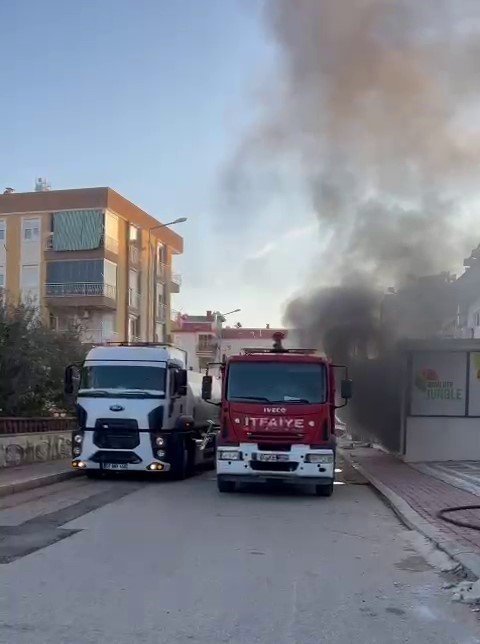 Soba Karşısında Kurumaya Bırakılan Süngerler Yangına Sebep Oldu