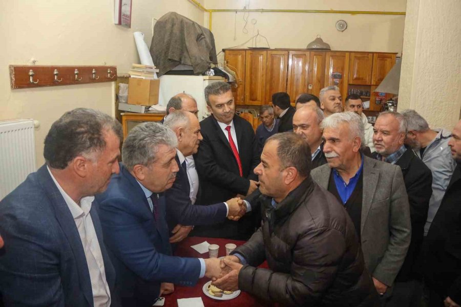 Yahyalı’da Miting Havasında Seçim Bürosu Açıldı