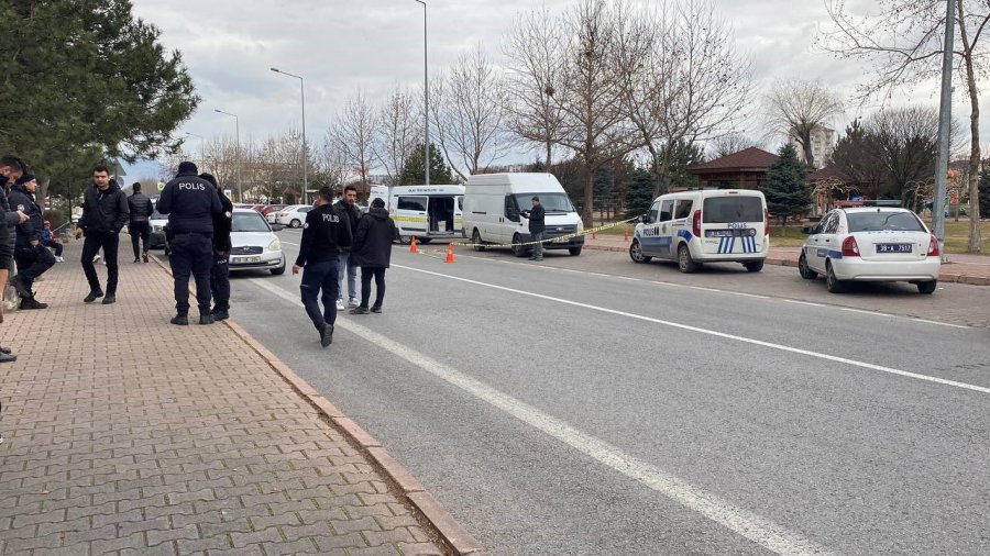 Kayseri’de Cinayet: Karnından Vurulan Şahıs Hayatını Kaybetti