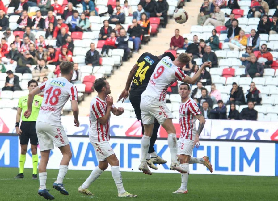 Trendyol Süper Lig: Antalyaspor: 2 - İstanbulspor: 2 (maç Sonucu)