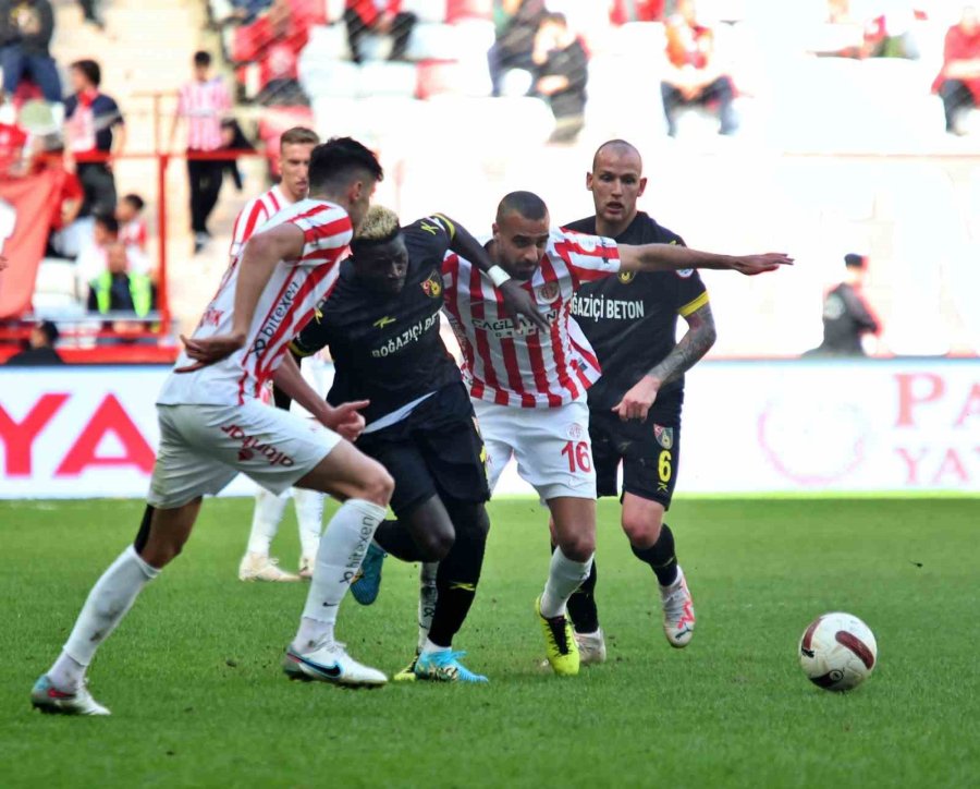 Trendyol Süper Lig: Antalyaspor: 2 - İstanbulspor: 2 (maç Sonucu)