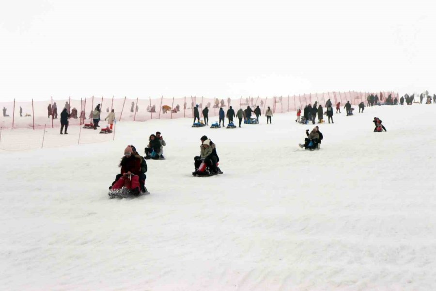 Erciyes Tıklım Tıklım Doldu