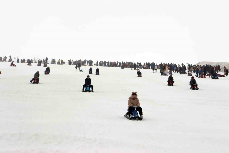 Erciyes Tıklım Tıklım Doldu