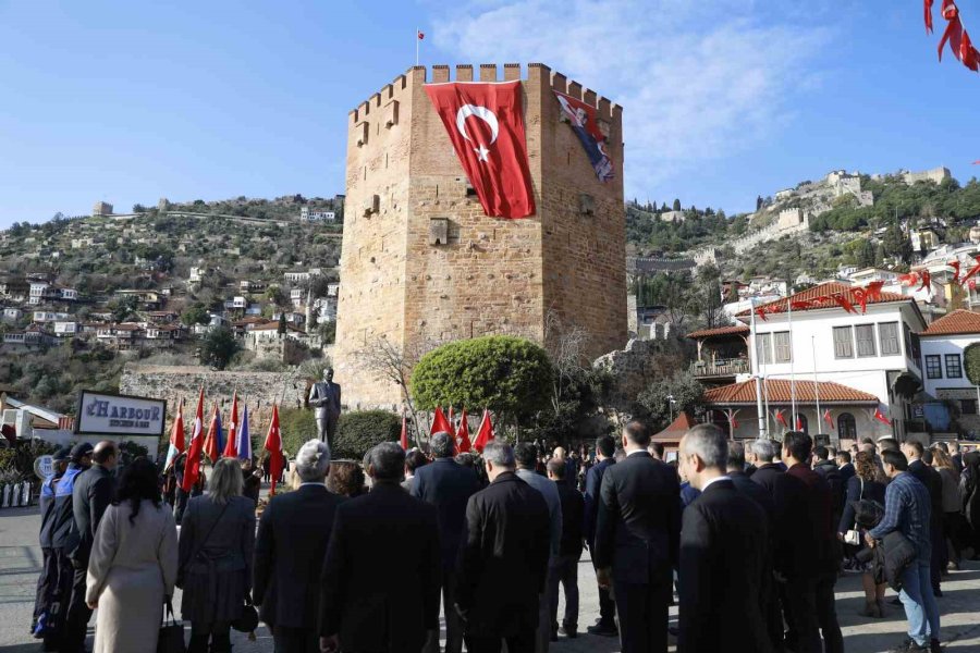 Atatürk’ün Alanya’ya Gelişinin 89. Yıl Dönümü Törenle Kutlandı