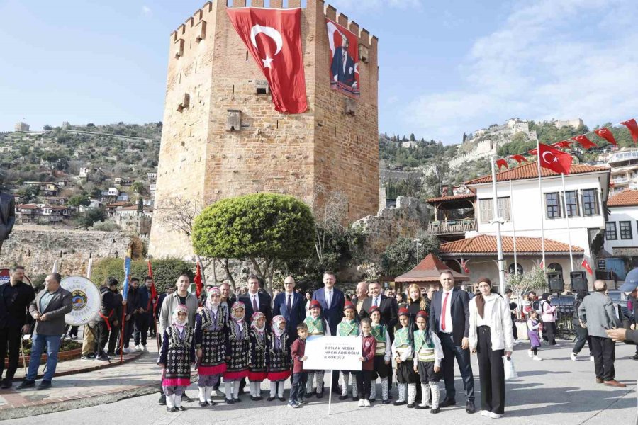 Atatürk’ün Alanya’ya Gelişinin 89. Yıl Dönümü Törenle Kutlandı