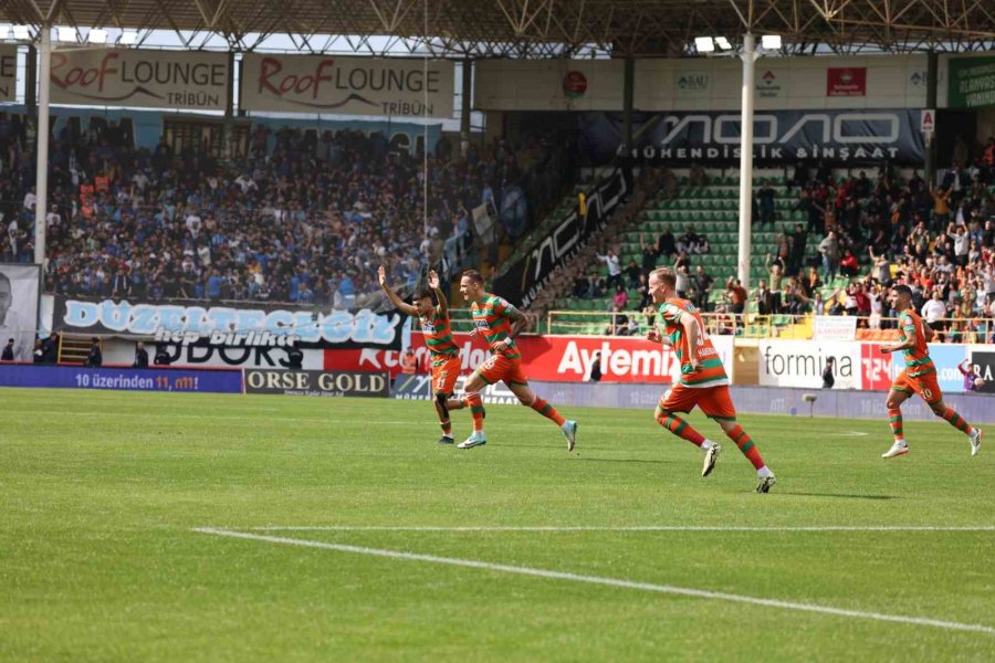 Trendyol Süper Lig: Alanyaspor: 3 - Adana Demirspor: 3 (maç Sonucu)