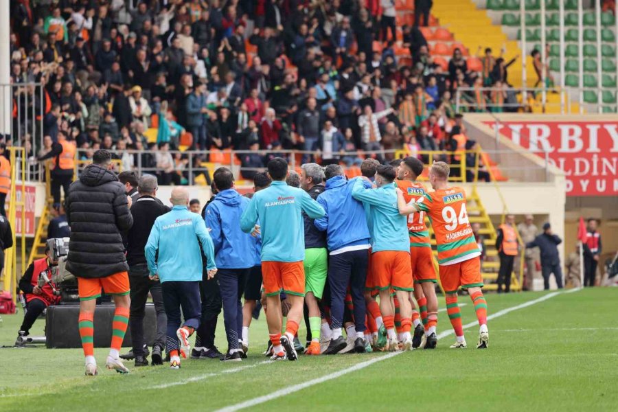 Trendyol Süper Lig: Alanyaspor: 3 - Adana Demirspor: 3 (maç Sonucu)