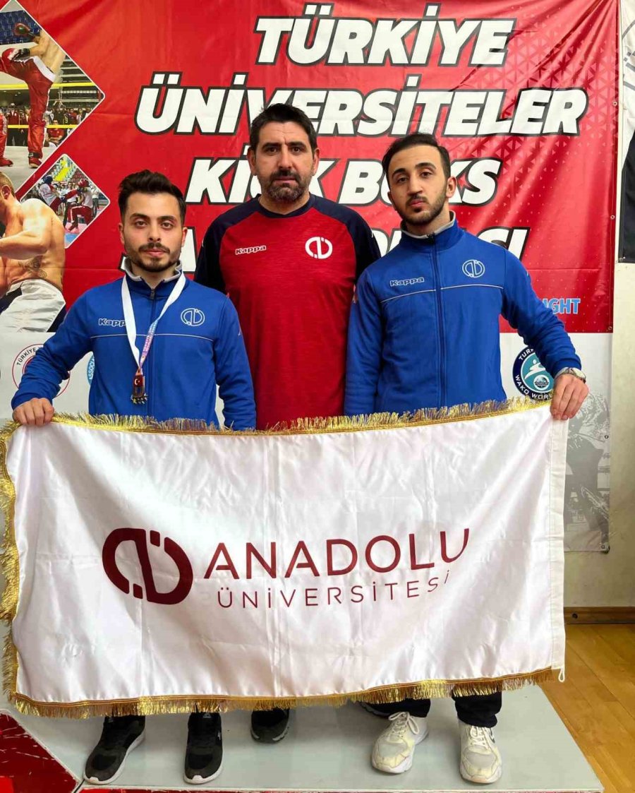 Anadolu Üniversitesi Turnuvadan Madalya İle Döndü