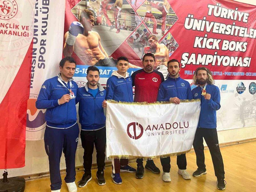 Anadolu Üniversitesi Turnuvadan Madalya İle Döndü