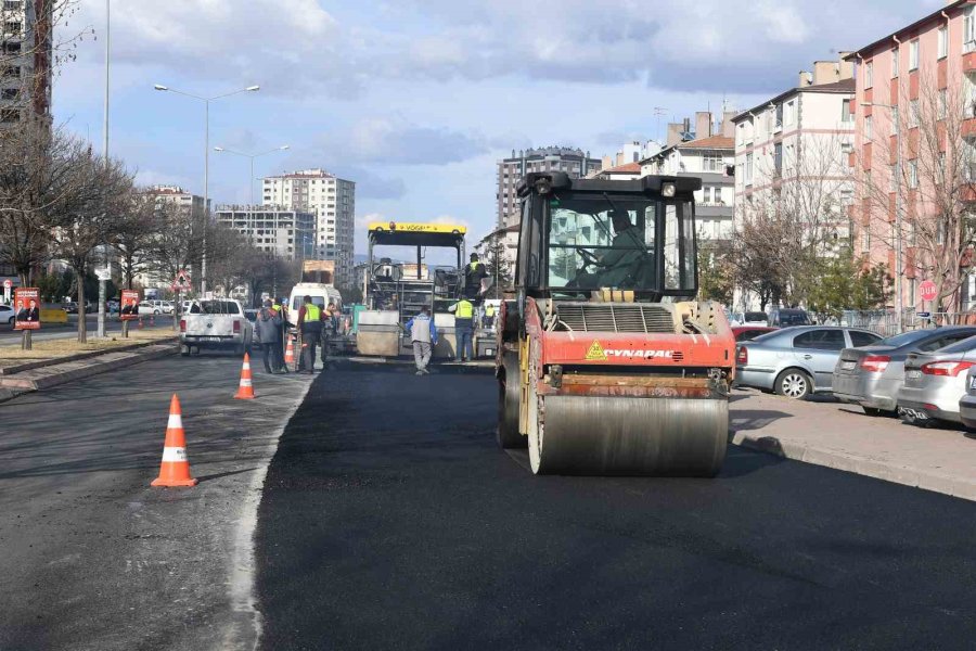 Büyükşehir’den Ziya Gökalp Mahallesi’ne 3.3 Milyon Tl’lik Sıcak Asfalt Yatırımı