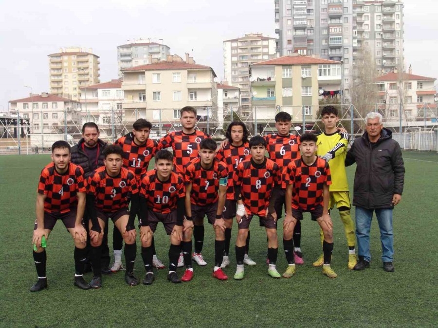 Kayseri Süper U18 Ligi: Kayseri Yolspor: 1 - Hacılar Erciyesspor: 1