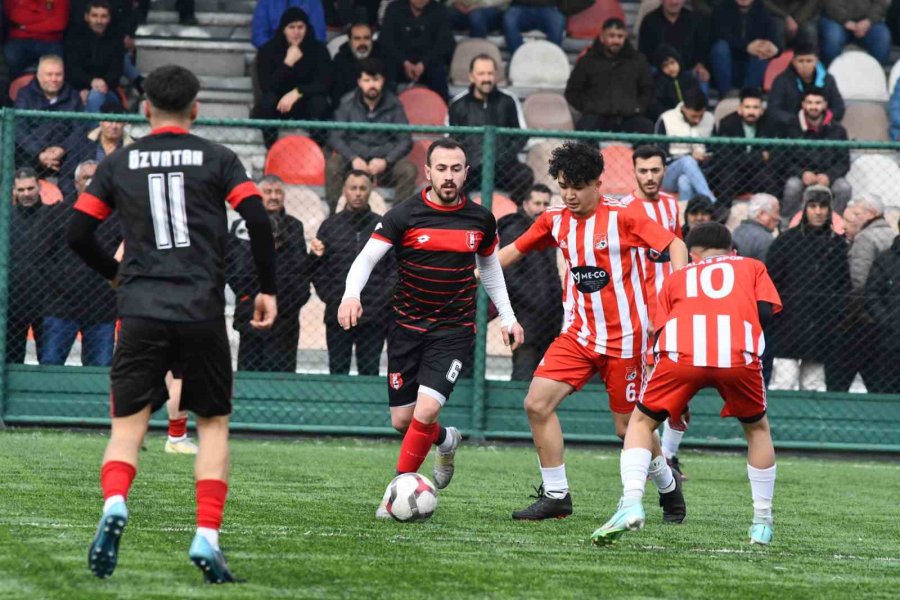 Kayseri 1. Amatör Küme: Özvatan Belediyespor: 5 - Palasspor: 0