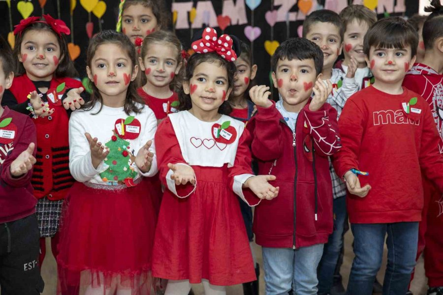 ’dünya Sevgi Günü’nde Anne Ve Çocukları Eğlendi