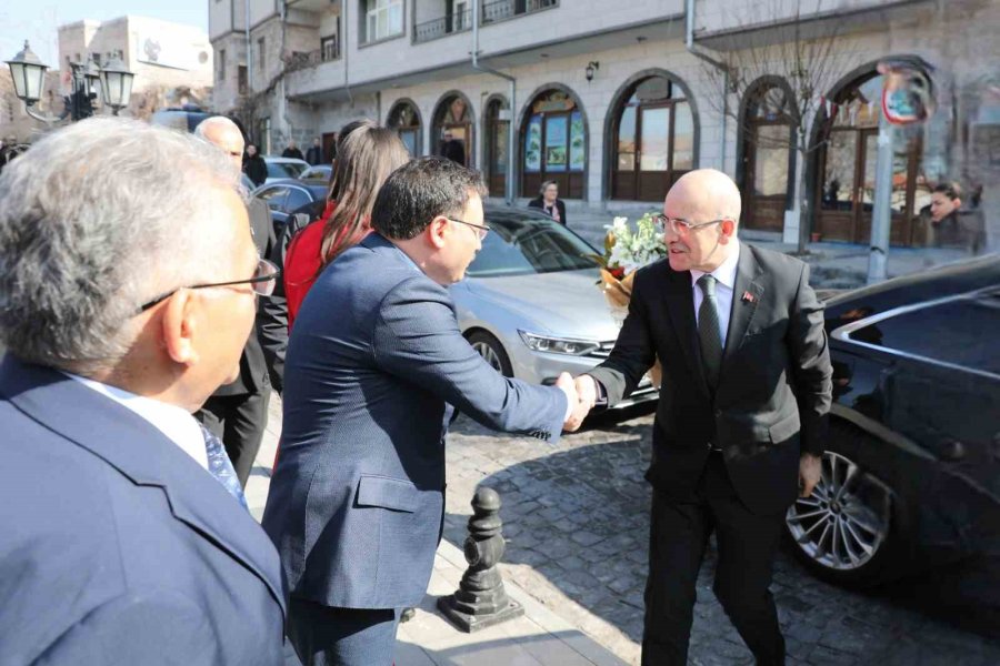 Bakan Şimşek’ten Kayseri Valiliği’ne Ziyaret