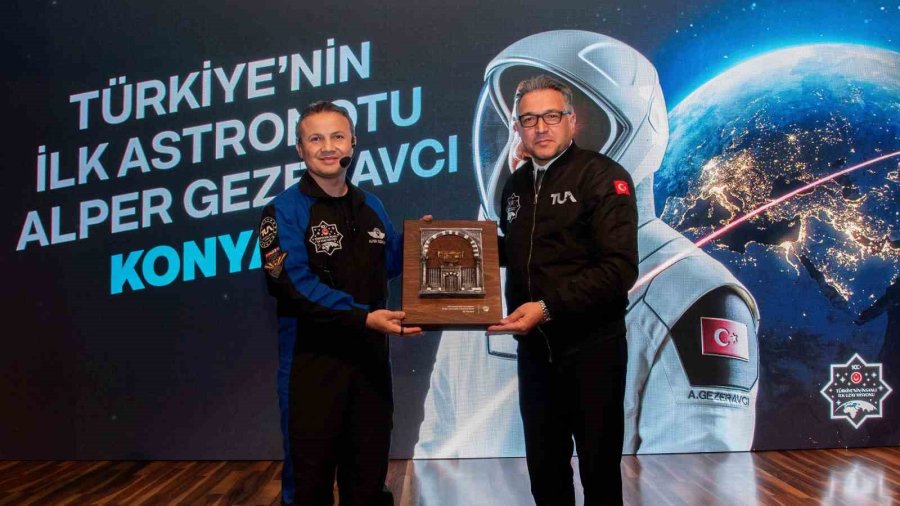 Türkiye’nin İlk Astronotu Alper Gezeravcı Selçuk Üniversitesinde