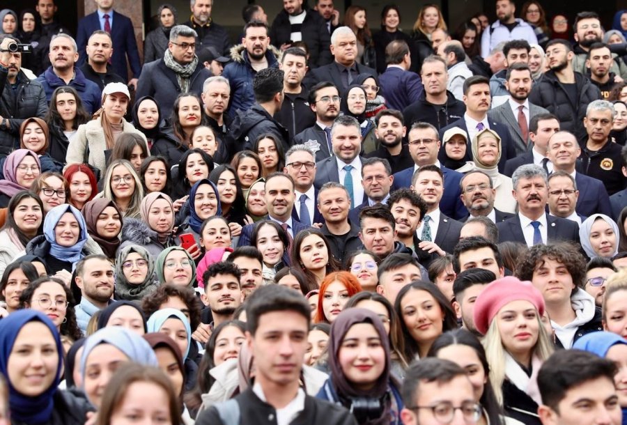 Türkiye’nin İlk Astronotu Alper Gezeravcı Selçuk Üniversitesinde