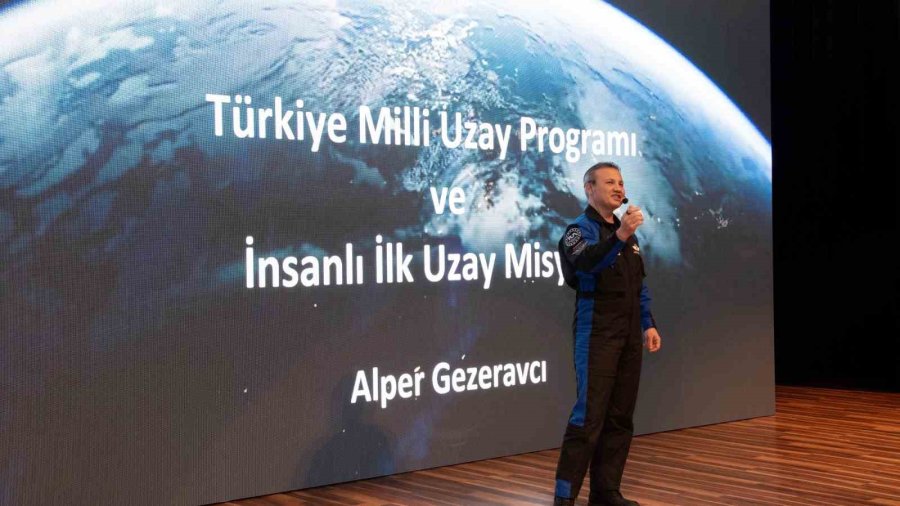 Türkiye’nin İlk Astronotu Alper Gezeravcı Selçuk Üniversitesinde