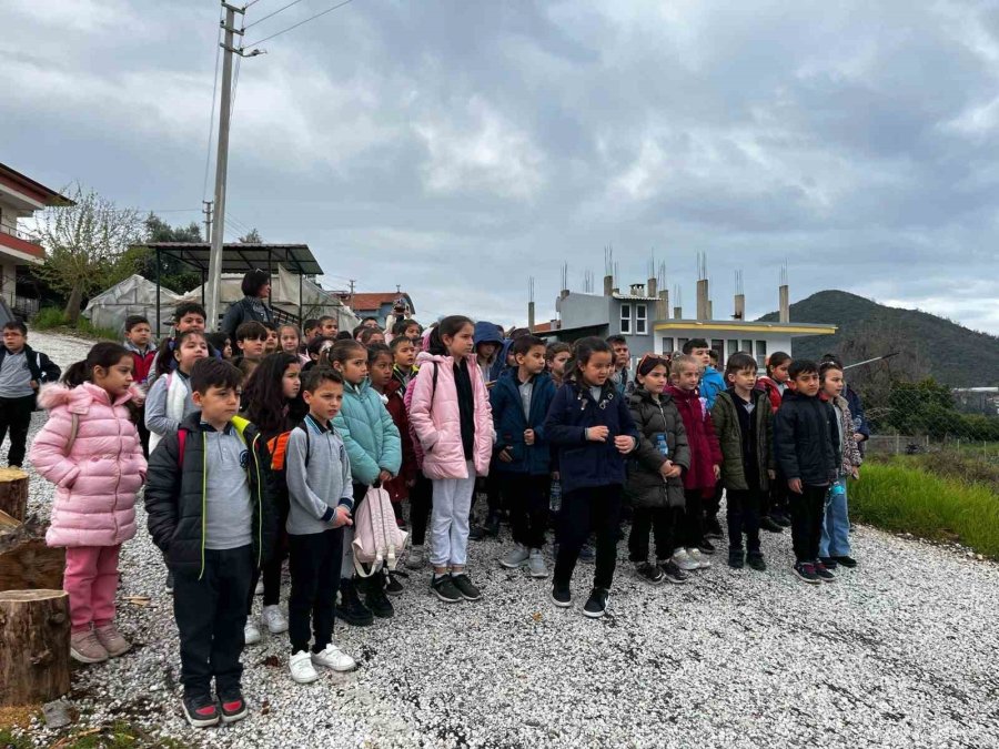 Öğrenciler Yenilenebilir Enerji Hakkında Bilgilendirildi