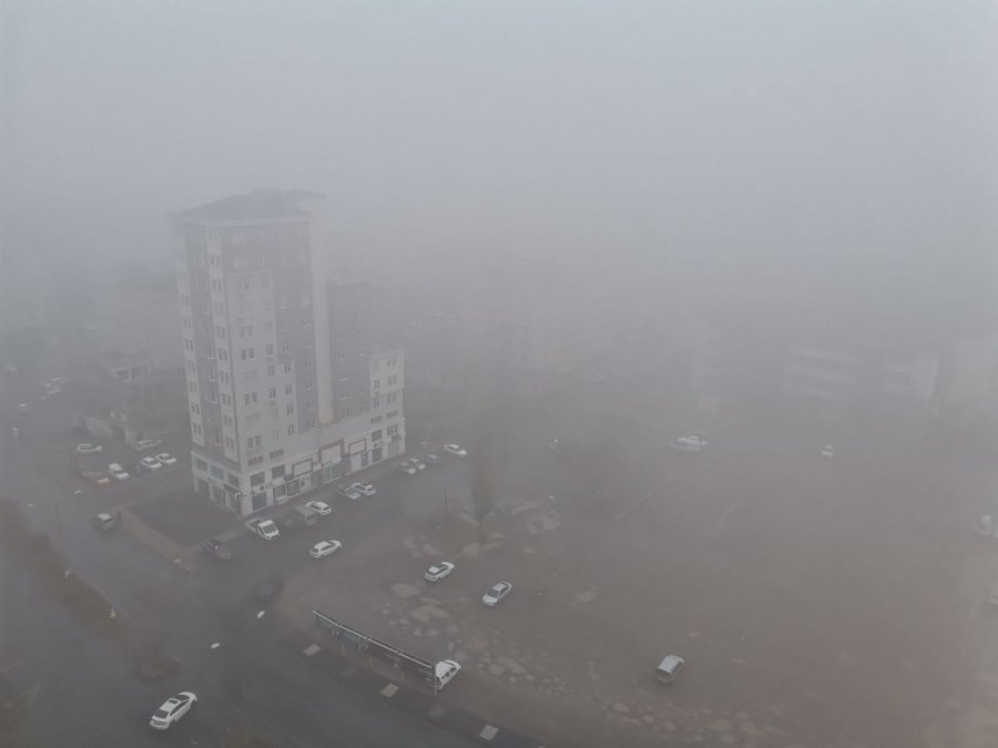 Kayseri Güne Sisle Uyandı: Görüş Mesafesi 10 Metreye Düştü