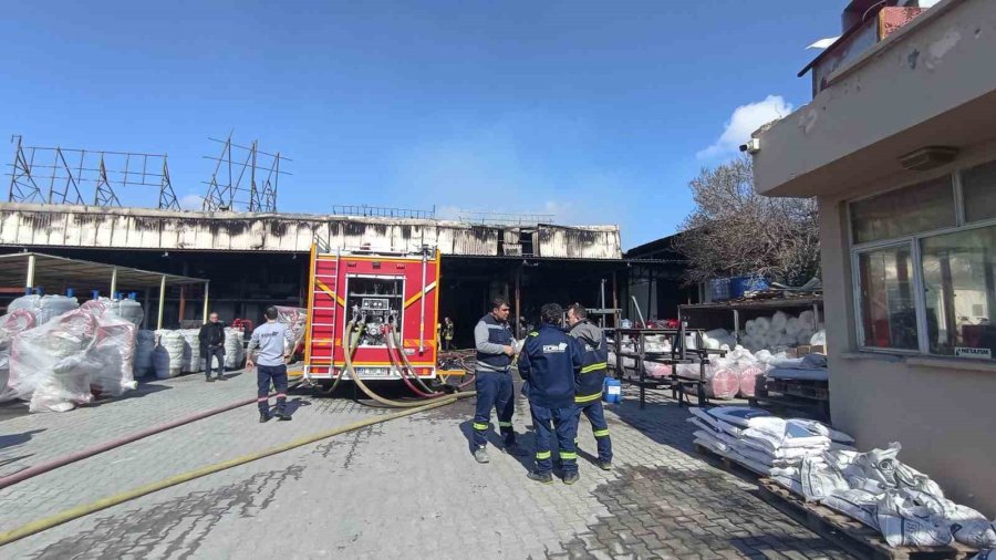 Konya’da Sanayi Bölgesinde Yangın