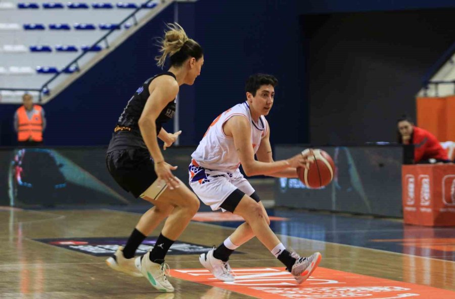 Kadınlar Basketbol Süper Ligi: İlkem Yapı Tarsus Spor: 131 - Hatay Büyükşehir Belediyespor: 92