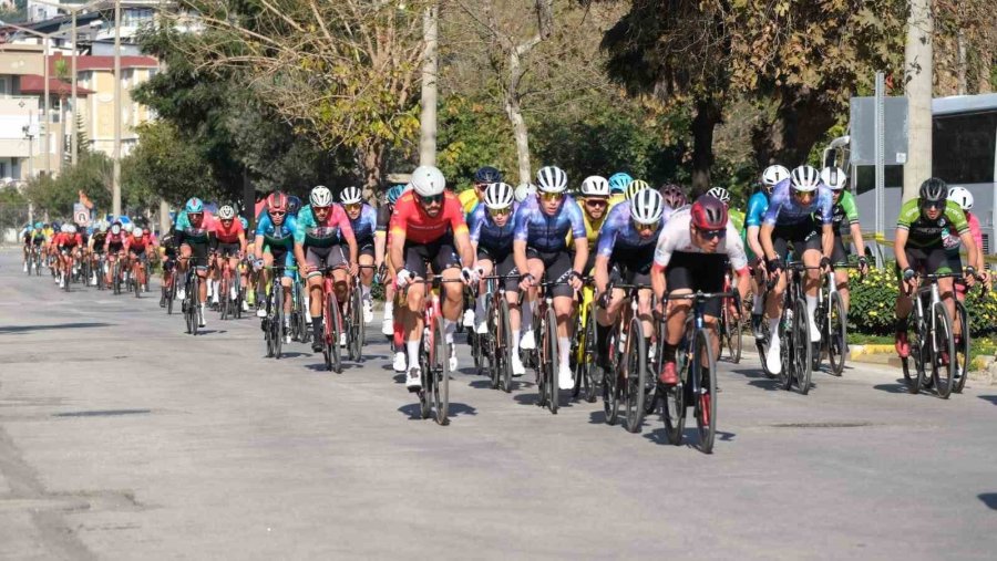 Pedallar, Alanya’da Dönüyor