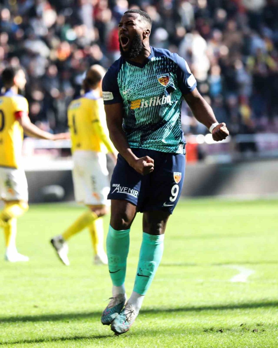 Nazon’dan 2 Maçta 2 Gol