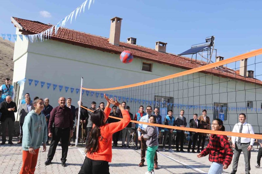 Ülkü Ocakları’ndan ’köyün Sultanları’ Projesi