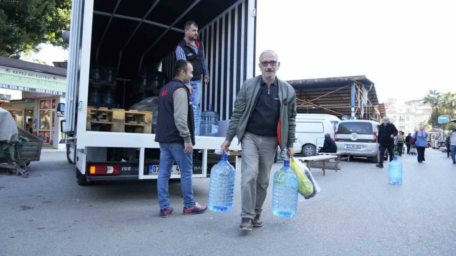 Antalya’da Belediyenin Sudan Ucuz Suyu ’yok’ Satıyor