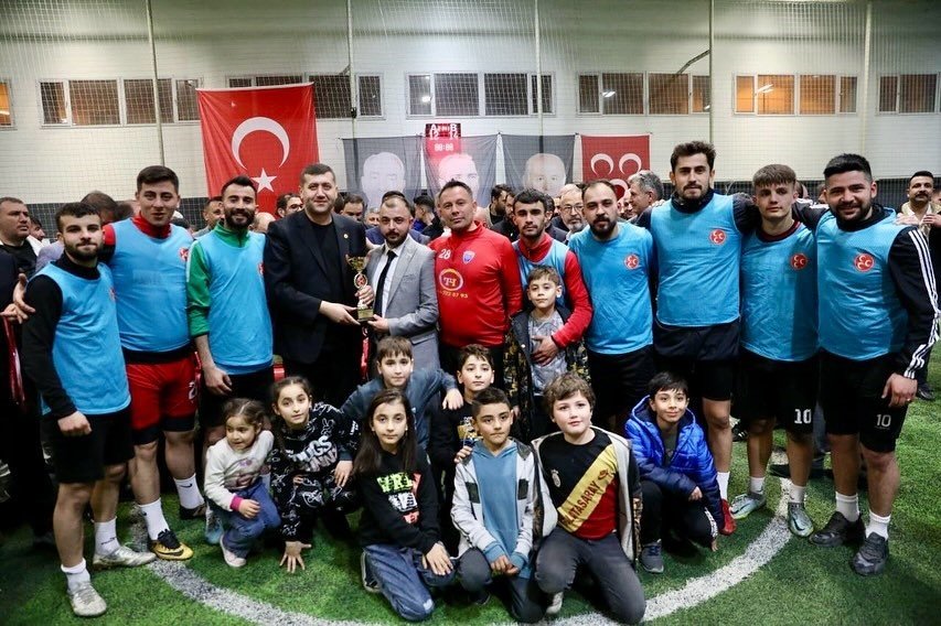 Başkan Çolakbayrakdar, ‘bölgeler Arası Futbol Turnuvası’nın Final Maçını İzledi