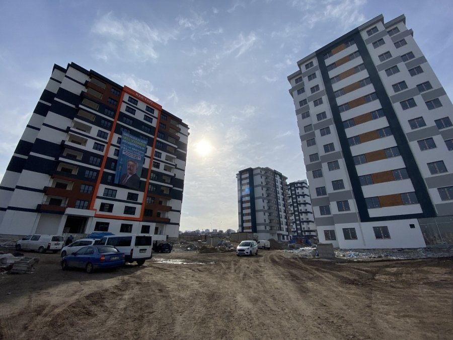 Başkan Palancıoğlu, Yıldırım Beyazıt Mahallesi’nde Kentsel Dönüşüm Dairelerini İnceledi