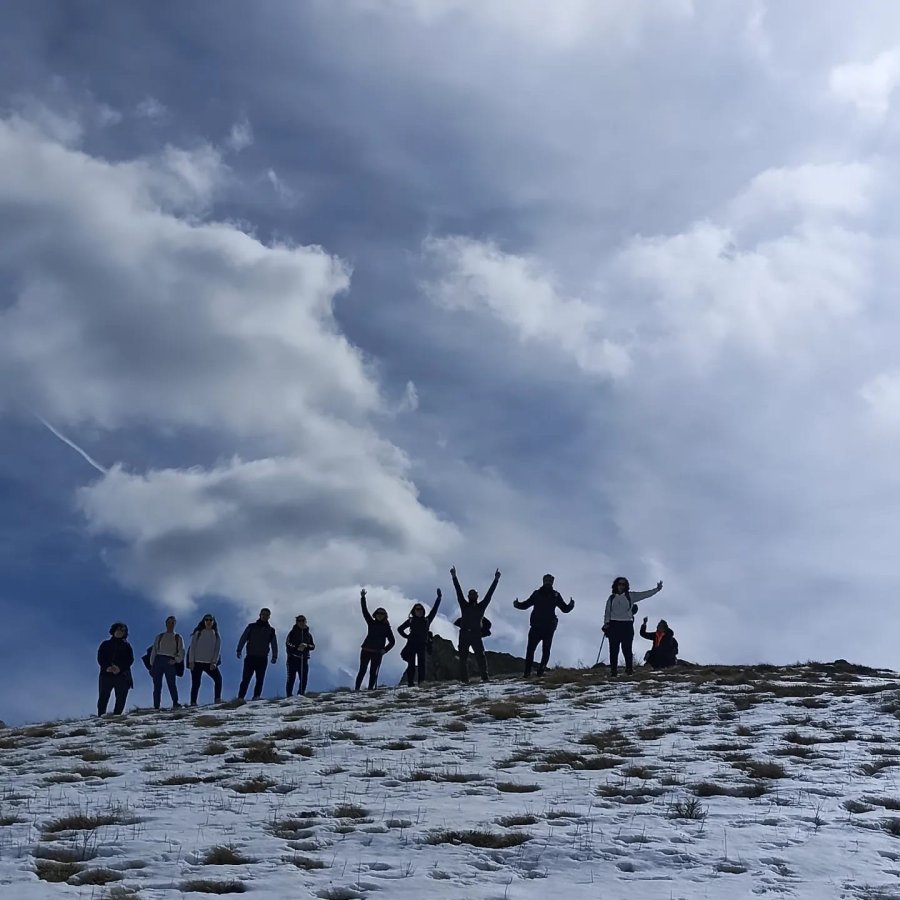 Karlar Altında 14 Kilometrelik Yürüyüş