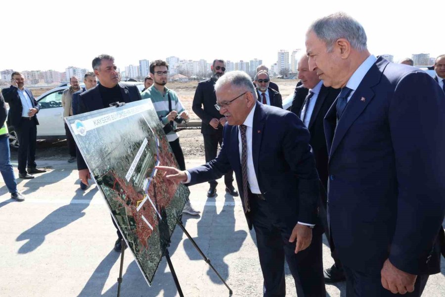 Başkan Büyükkılıç’tan Necmettin Erbakan’a Ölüm Yıl Dönümünde Vefa Örneği