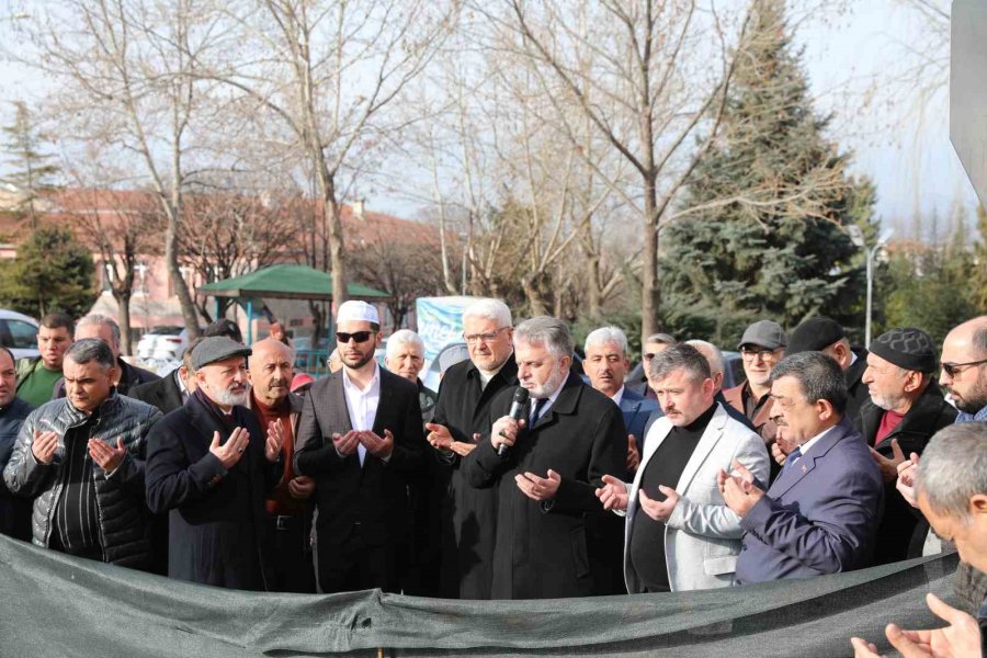 Başkan Çolakbayrakdar, “sosyal Odaklı Projeler Üretip, Temellerini Atıyoruz”