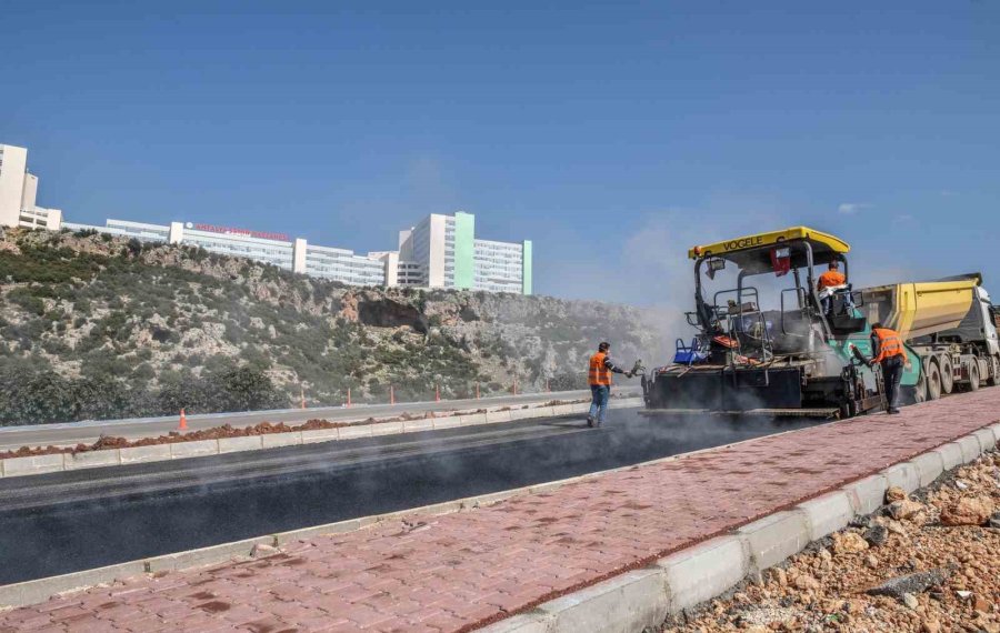 Kepez’den Şehir Hastanesine Konforlu Yollar