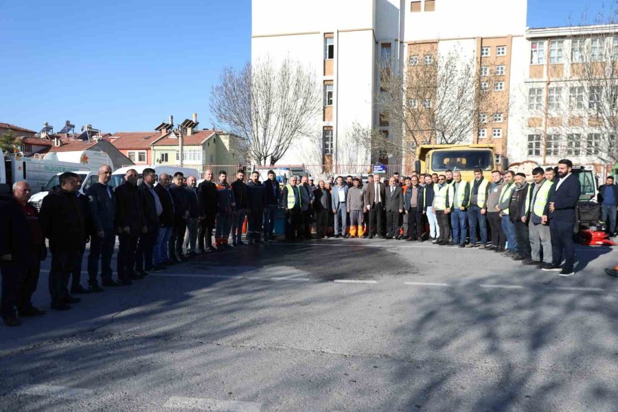 Selçuklu Mahallesi Bahar Temizliği İle Pırıl Pırıl Oldu