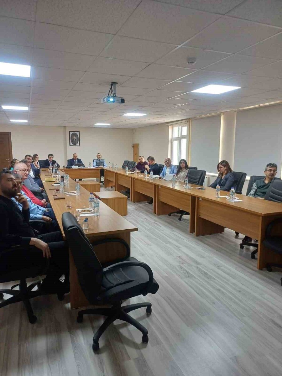 Niğde’de Rehberlik Öğretmenlerine Mühendislik Bölümleri Tanıtıldı