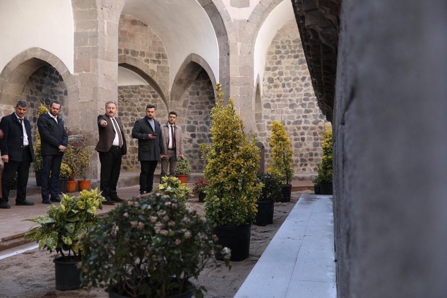 700 Yıllık Köşk Medrese Yakında Kapılarını Açacak