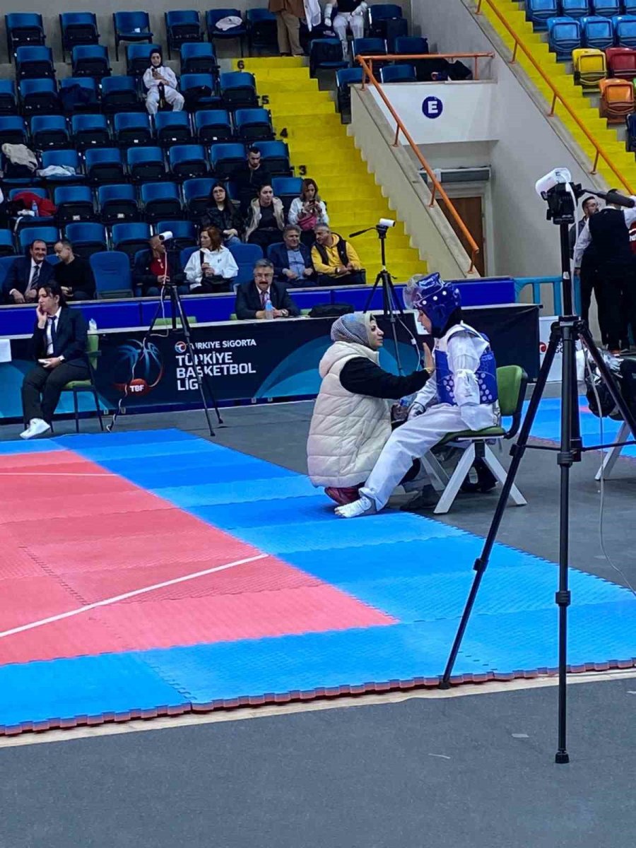 Taekwondo Şampiyonası’nda Kayserili Sporculardan 3 Madalya