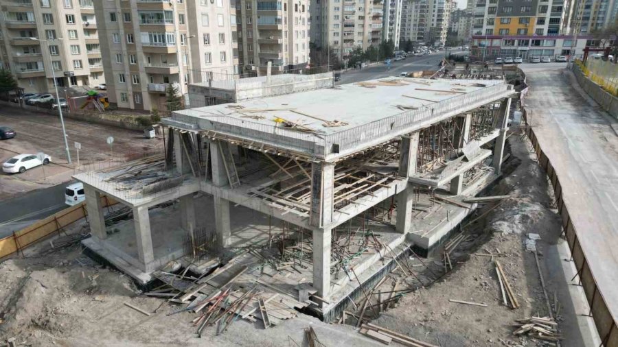 Gültepe’nin Cami, Kur’an Kursu Ve Aile Sağlığı Merkezi Hızla Yükseliyor